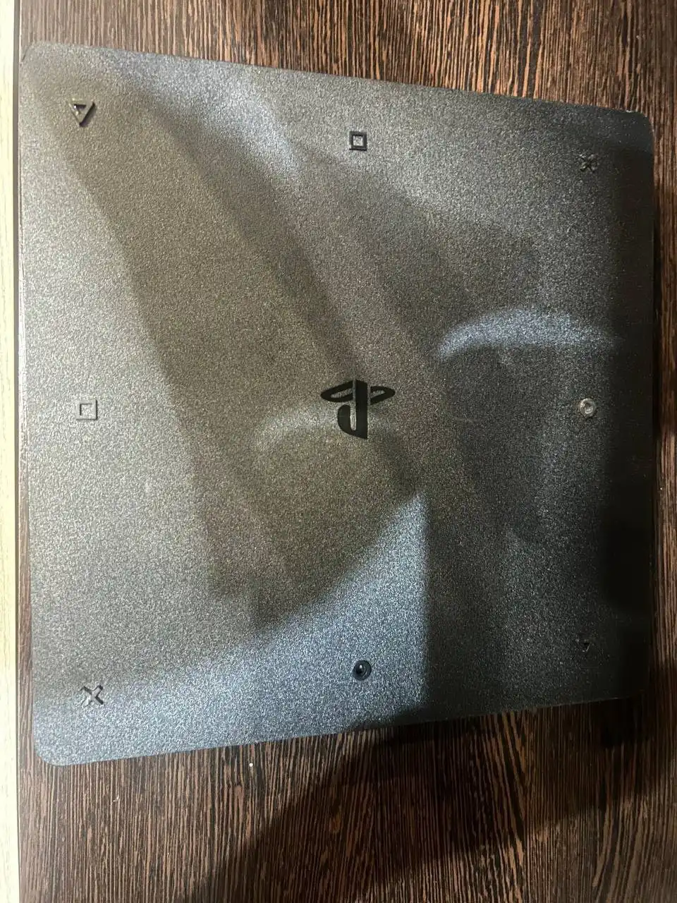 Продажа PlayStation 4 Slim 1 TB с играми и аксессуарами