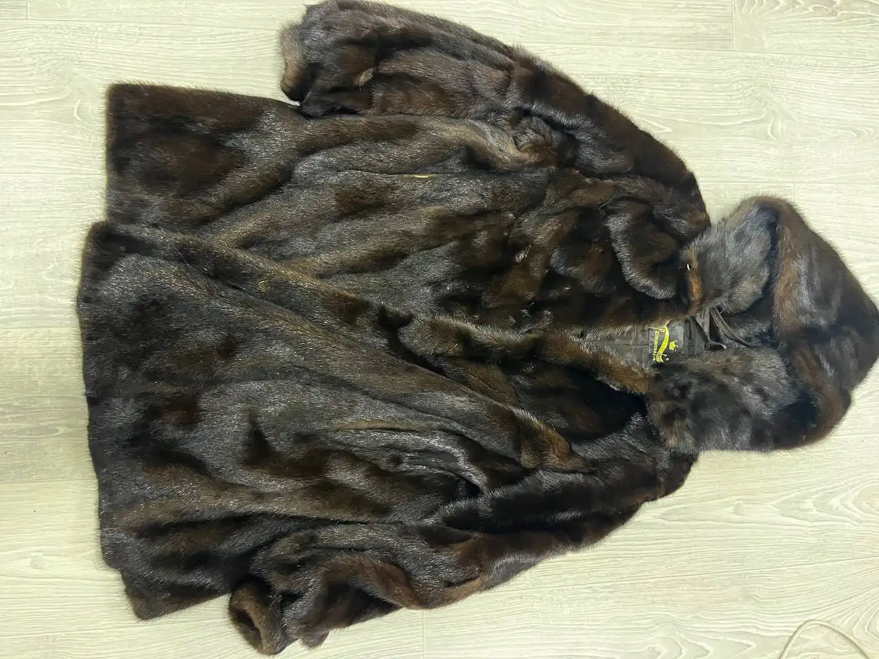 Продается норковая шуба