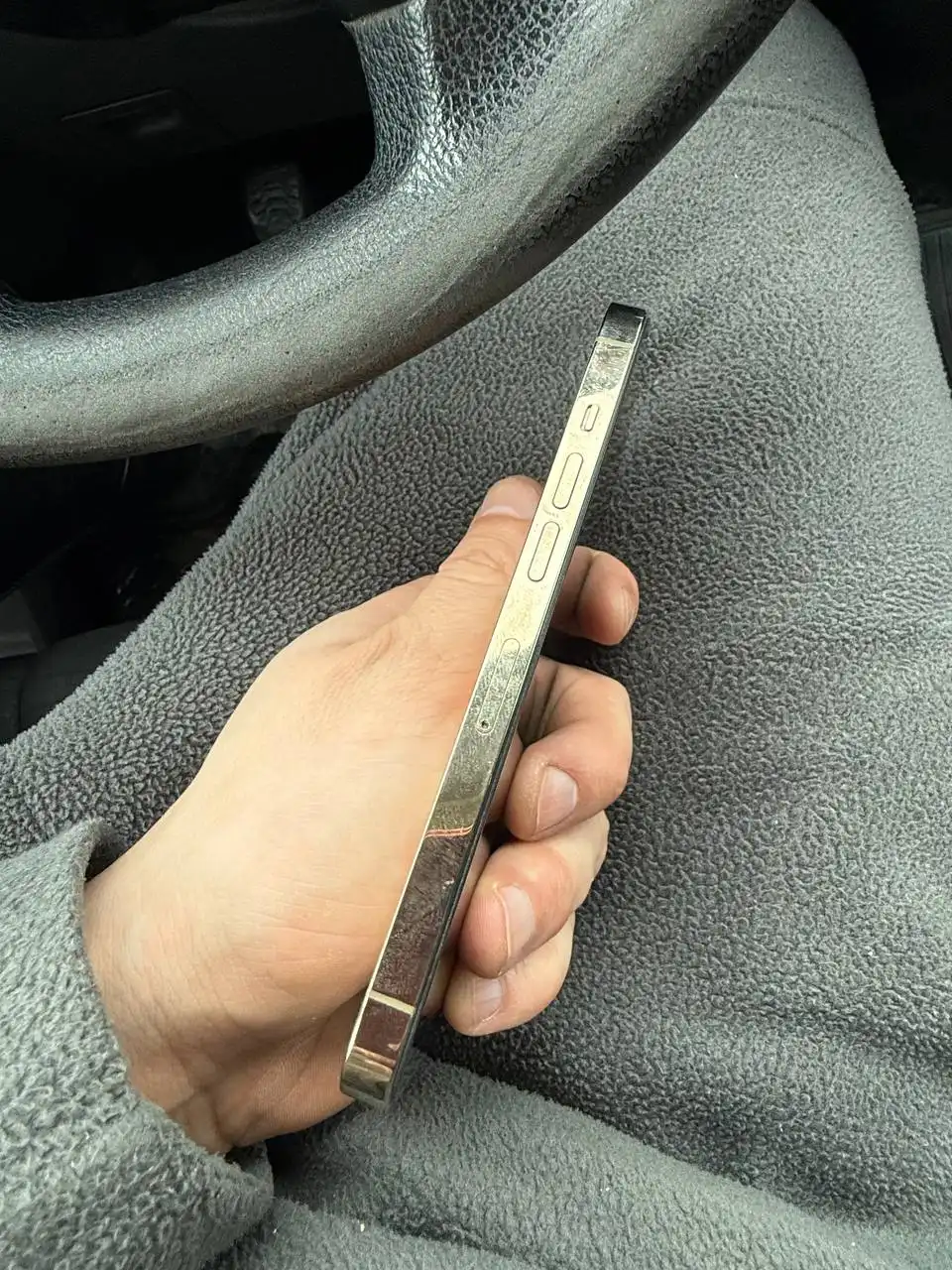 Обмен наушников на iPhone - Смартфоны и телефоны (Электроника) в Ульяновск