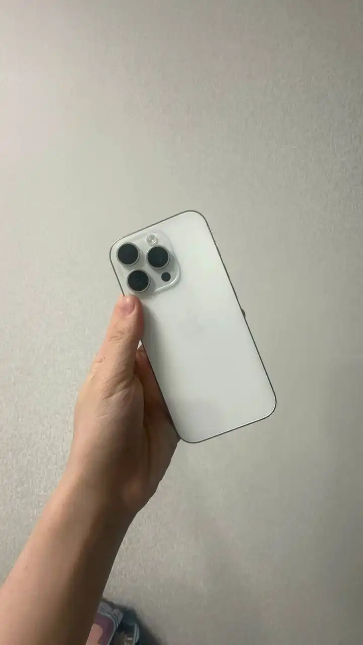 Продам iPhone 16 Pro 256GB