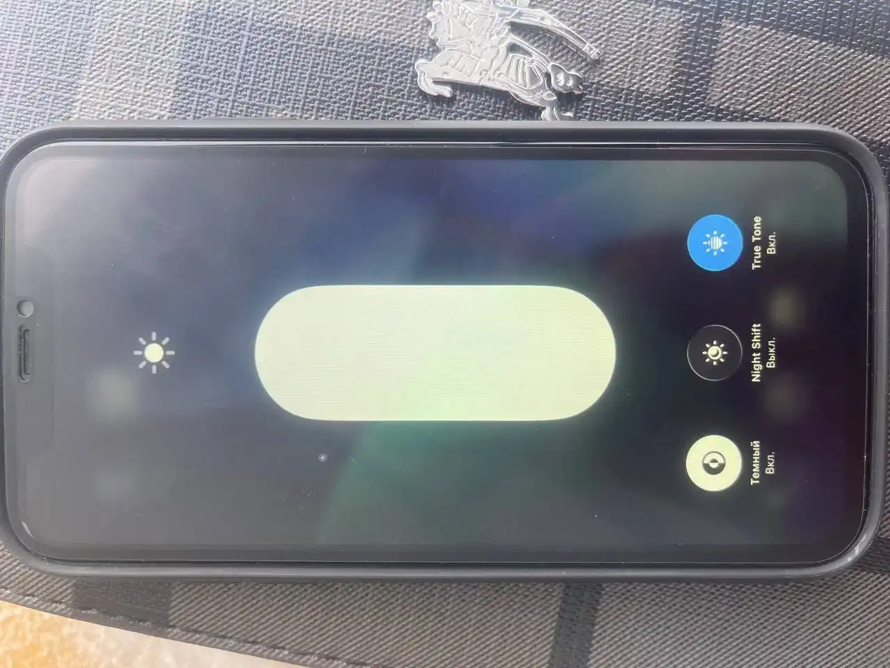 Продам iPhone 11 128 ГБ черный