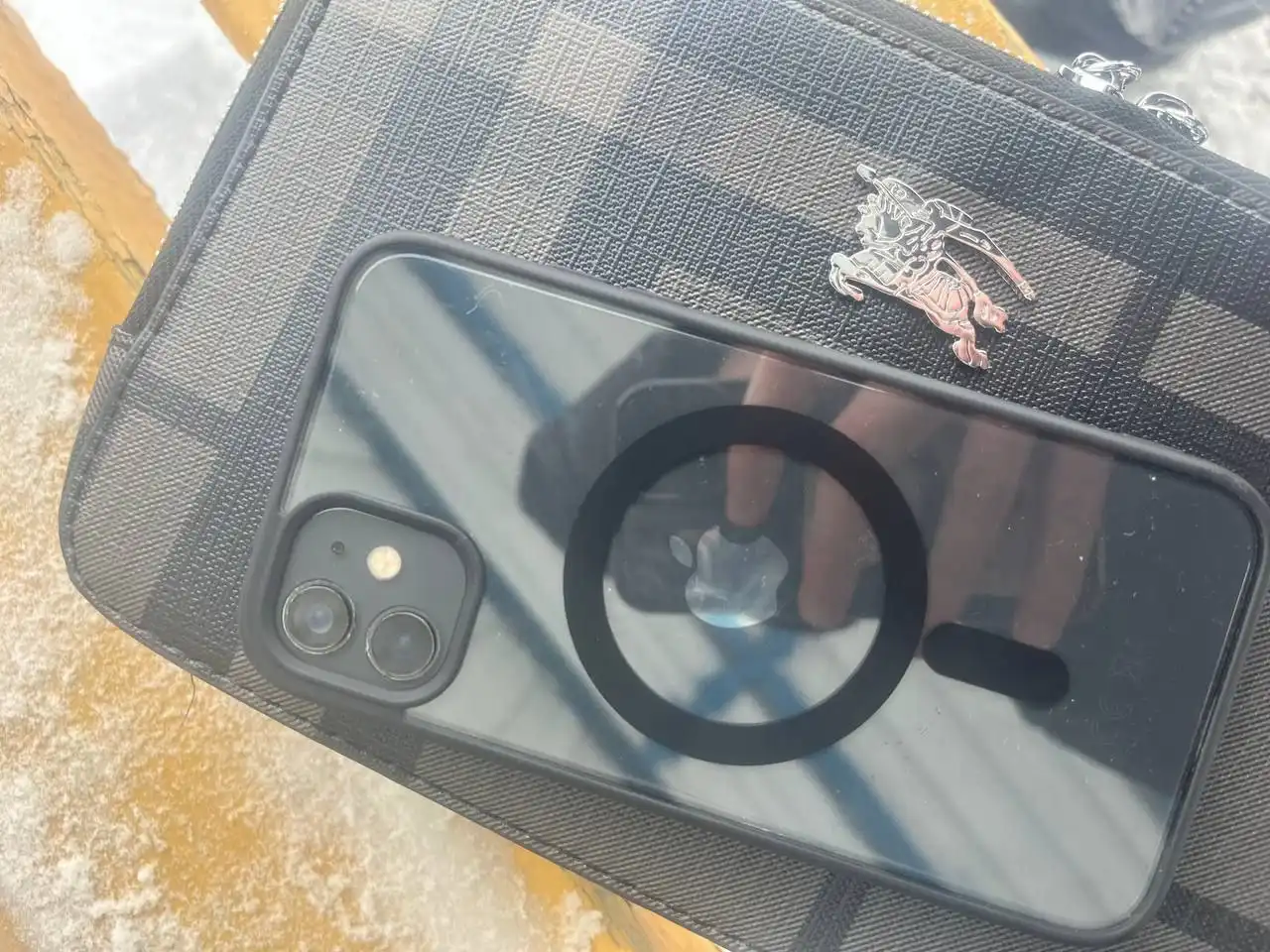 Продам iPhone 11 128 ГБ черный