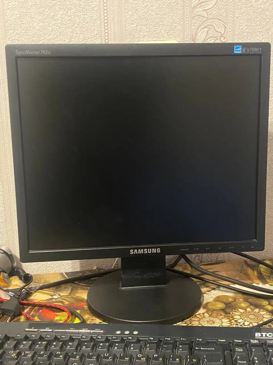 Продам компьютер на 8 винде - Компьютеры (Электроника) в Ульяновск