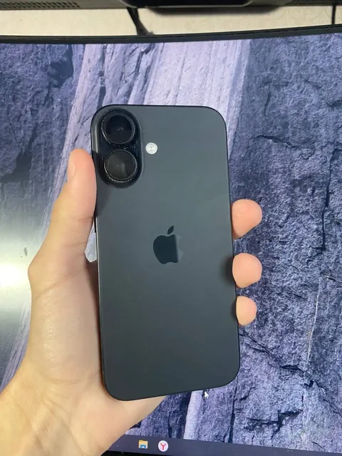 Продам iPhone 16 128 ГБ черный - Игровые консоли в Ульяновск