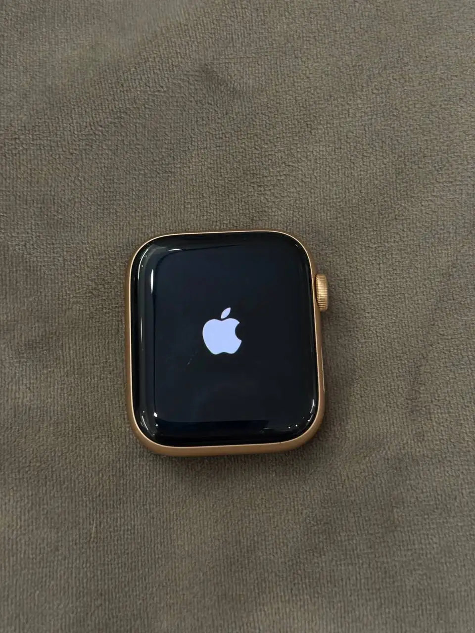 Apple Watch SE 44mm оригинал с коробкой - Умные часы и браслеты (Электроника) в Ульяновск