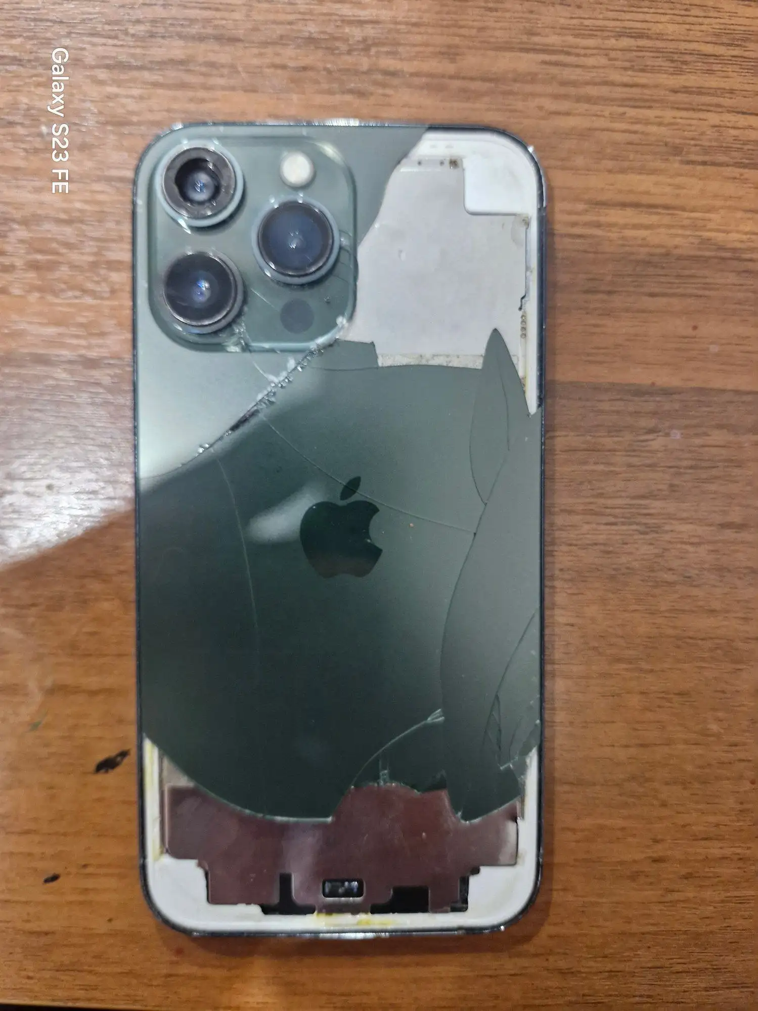 Продам Айфон 13 про макс не рабочий - Смартфоны (Электроника) в Ульяновск