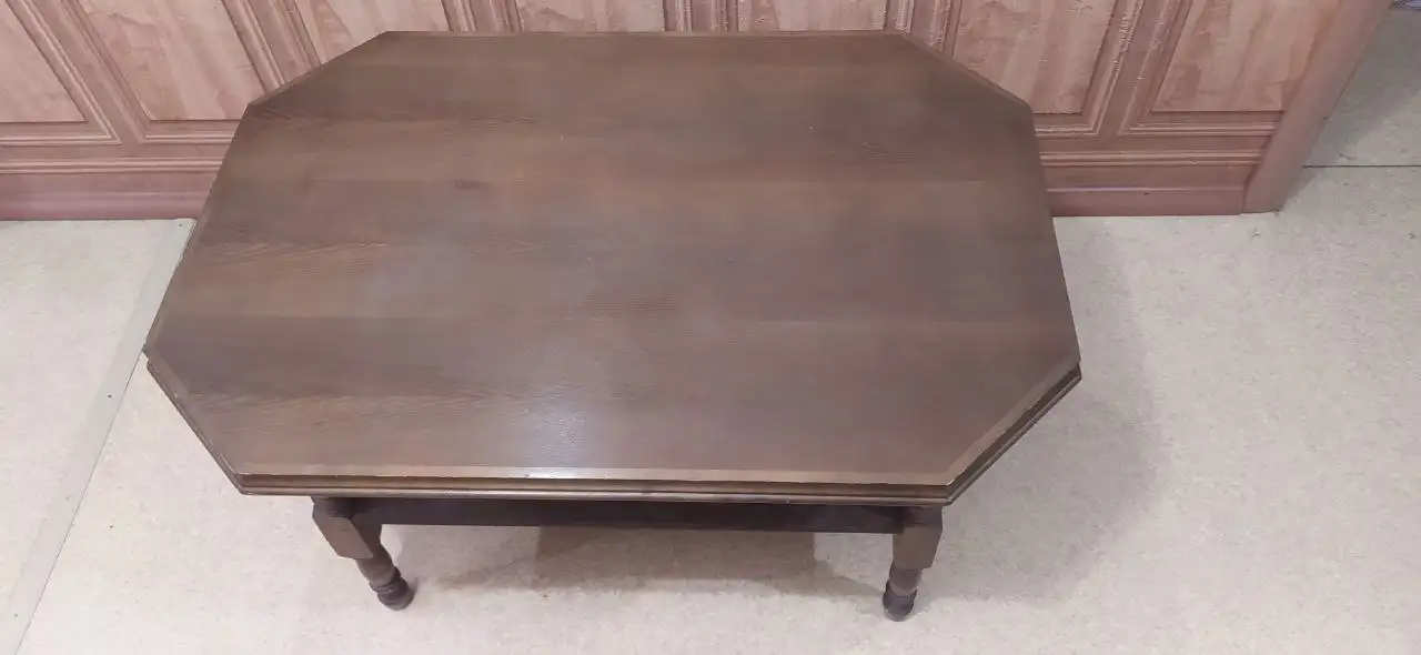 Продажа журнальных столиков светлого и коричневого цвета - Мебель (Для дома и дачи) в Ульяновск