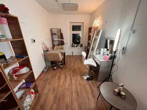 Сдам кабинет под услуги маникюра - Обучение/Мастер-классы в Ульяновск