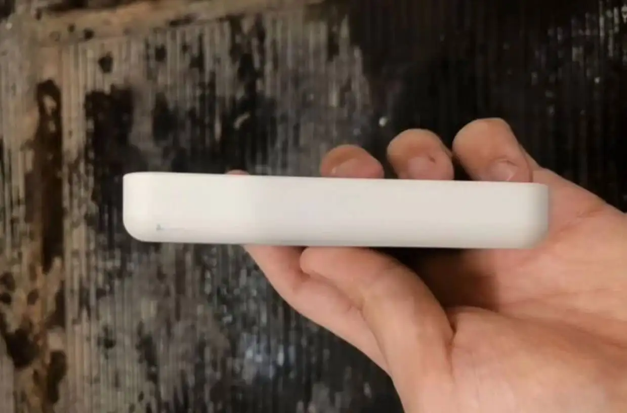 Продам MagSafe с царапинами - Аксессуары для телефонов (Электроника) в Ульяновск