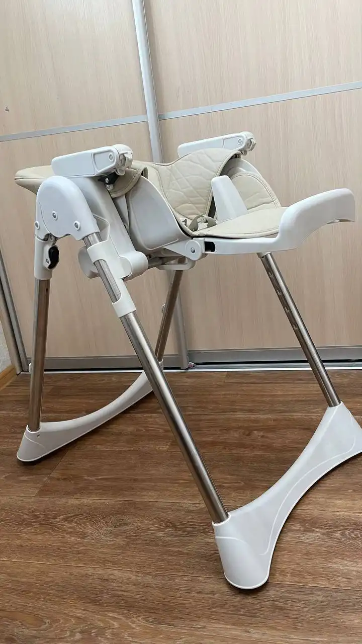 Детский стульчик для кормления Tommy 2/1