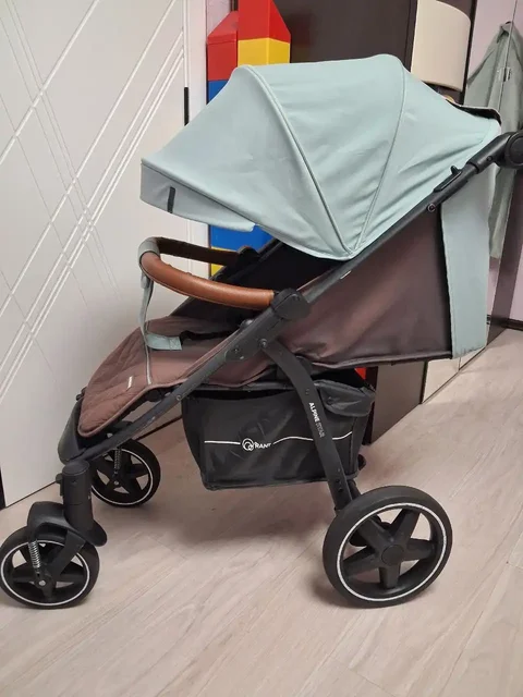 Продам детскую коляску - частное объявление в Сургут