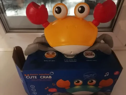 Продажа музыкального, бегающего, светящегося крабика - Товары для детей в Сургут