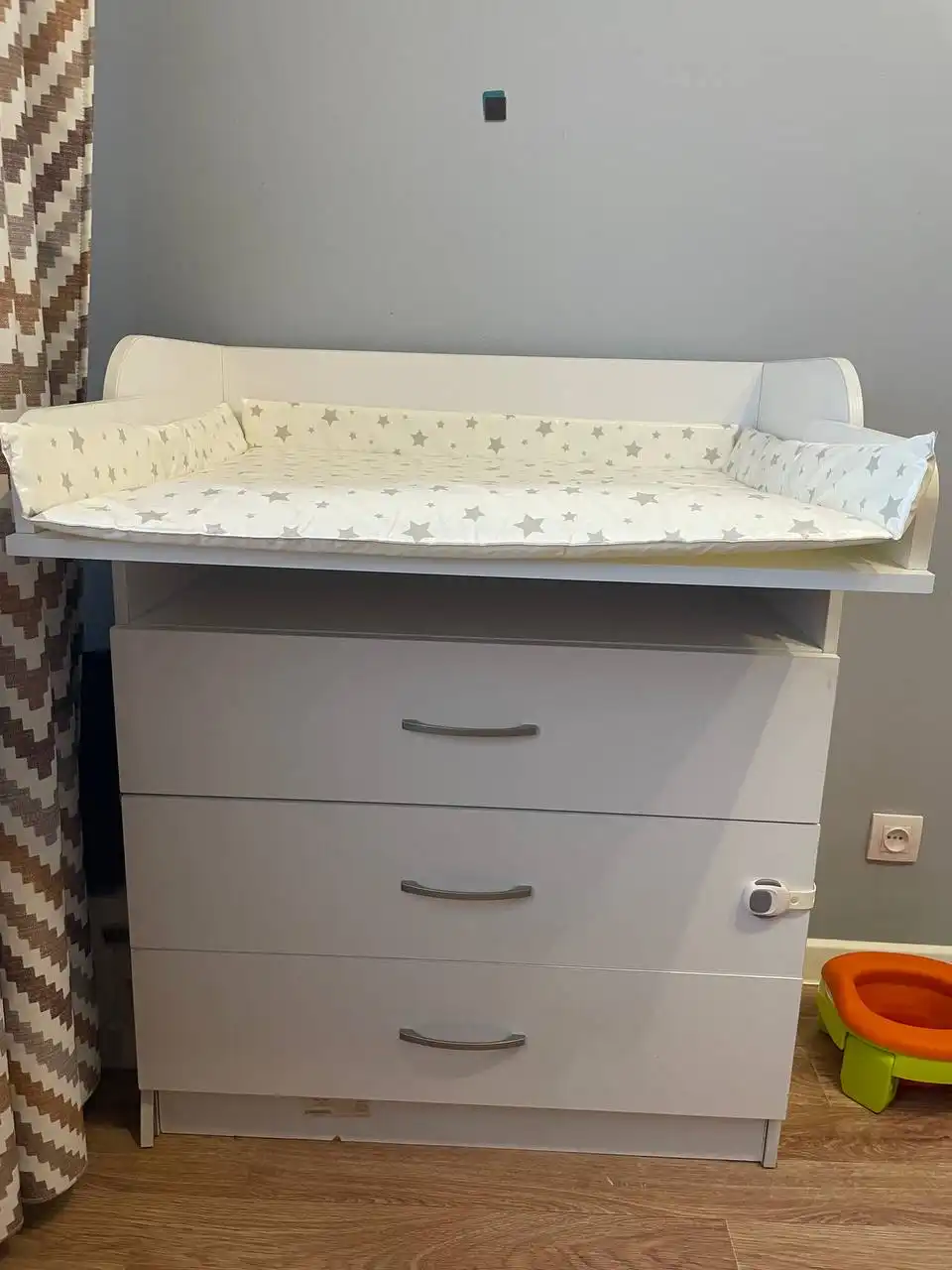 Продам пеленальный комод с матрасиком