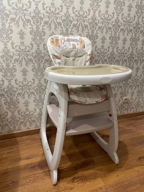 Продам стульчик для кормления 2в1 - Товары для детей в Сургут