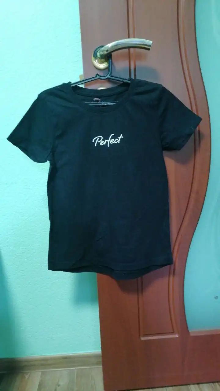 Продам все вещи по 200 руб