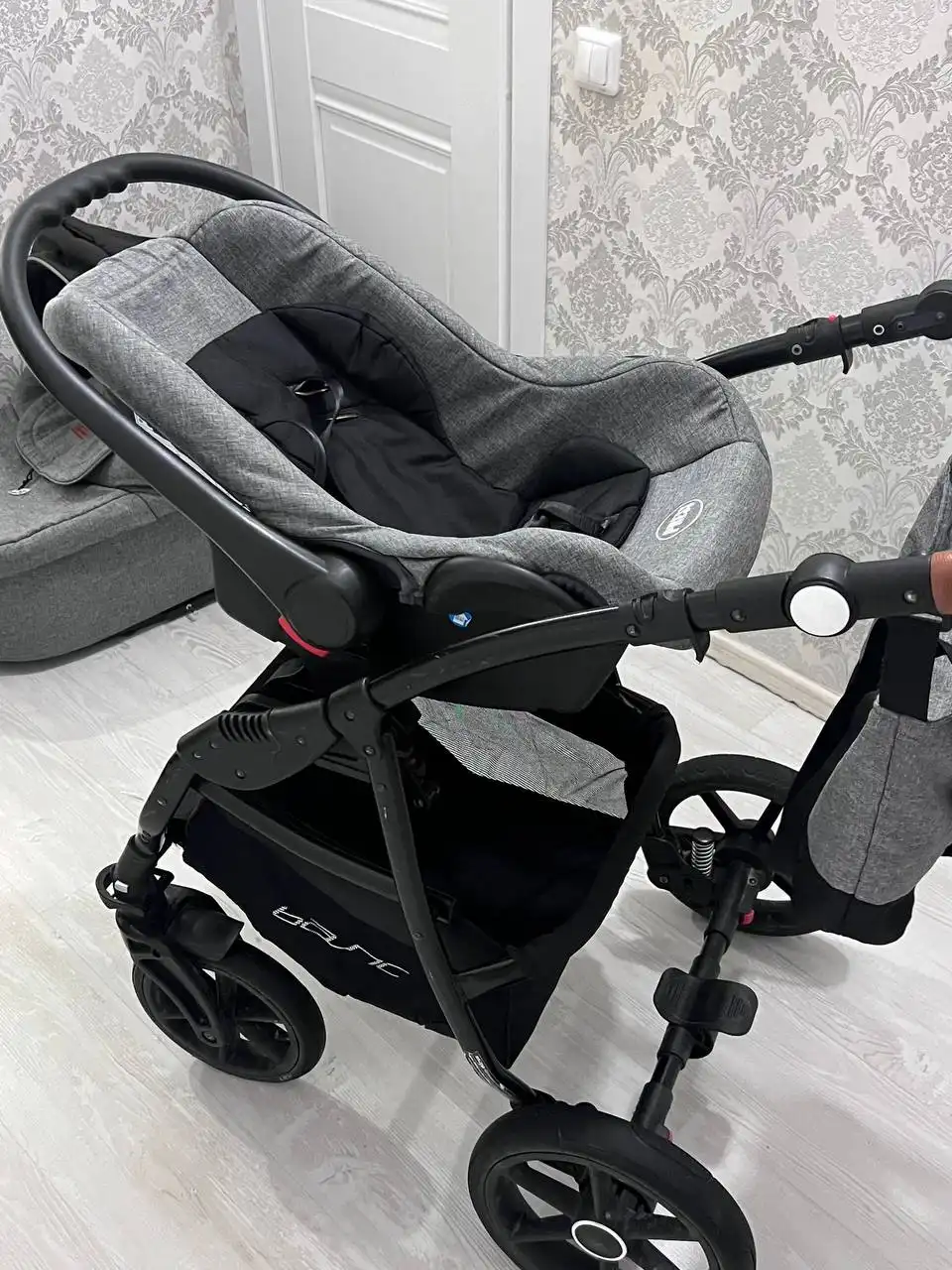 Продажа коляски 3 в 1 - Детские коляски (Товары для детей) в Сургут