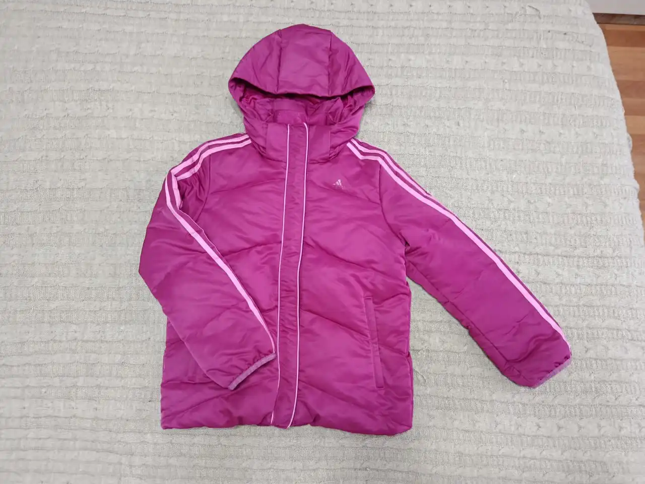 Пуховик размер 140 - Верхняя одежда (Одежда) в Сургут