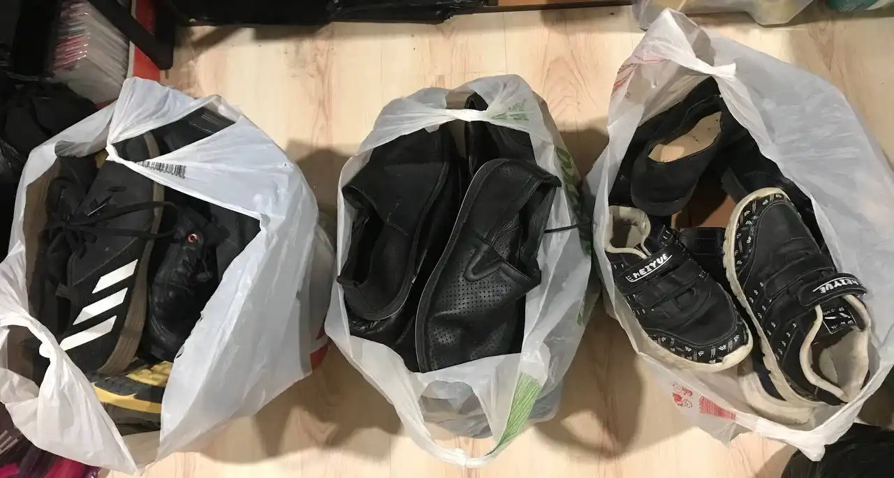 Детская одежда и обувь на мальчиков и девочек - Одежда и обувь (Товары для детей) в Нефтеюганск