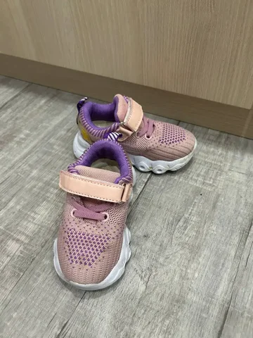 Кроссовки детские 22 размер - Аксессуары в Сургут