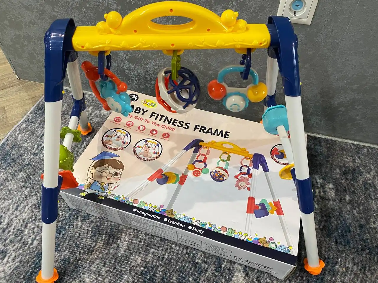 Стойка с игрушками для малышей в идеальном состоянии - Игрушки (Товары для детей) в Сургут