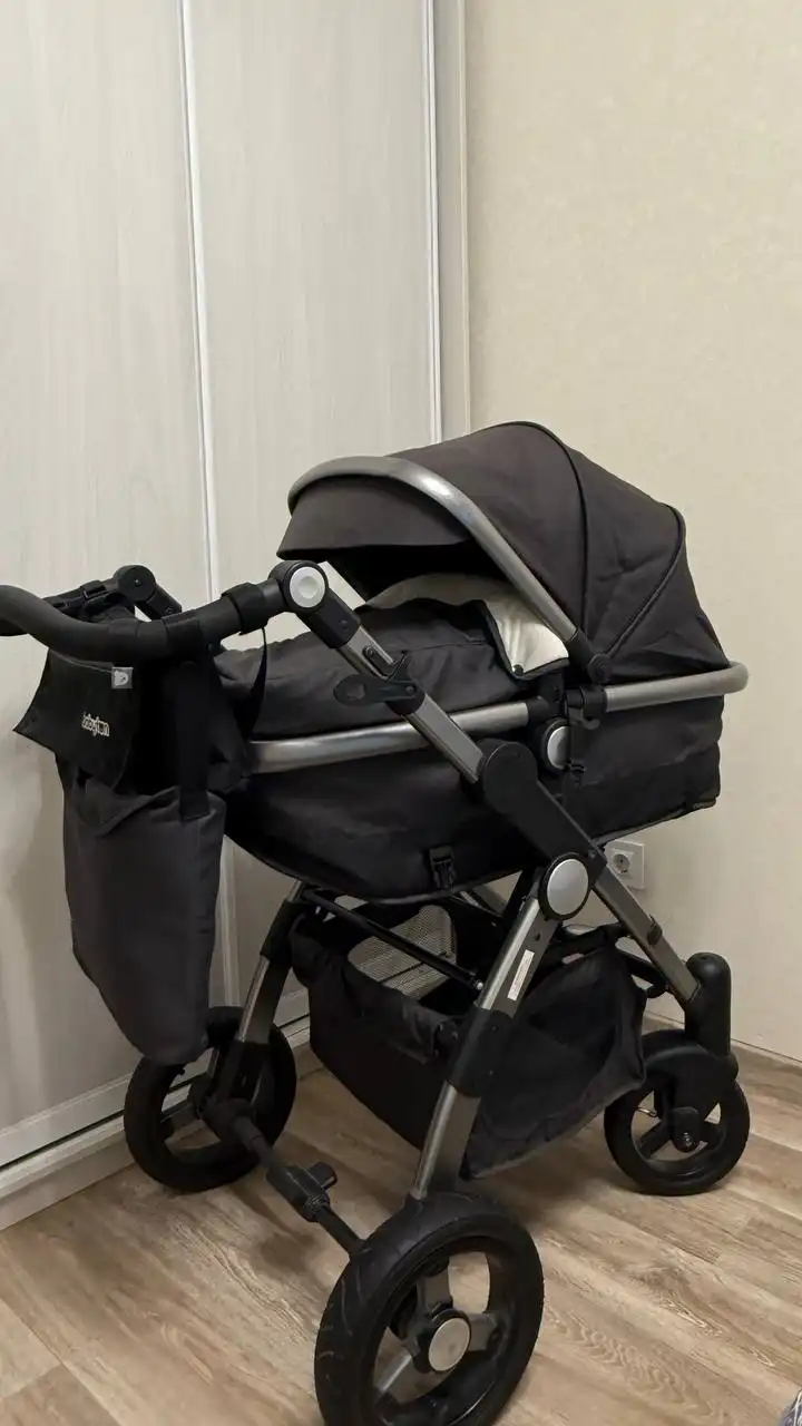 Продам коляску-трансформер LUXMOM 600 - Детские коляски (Товары для детей) в Сургут