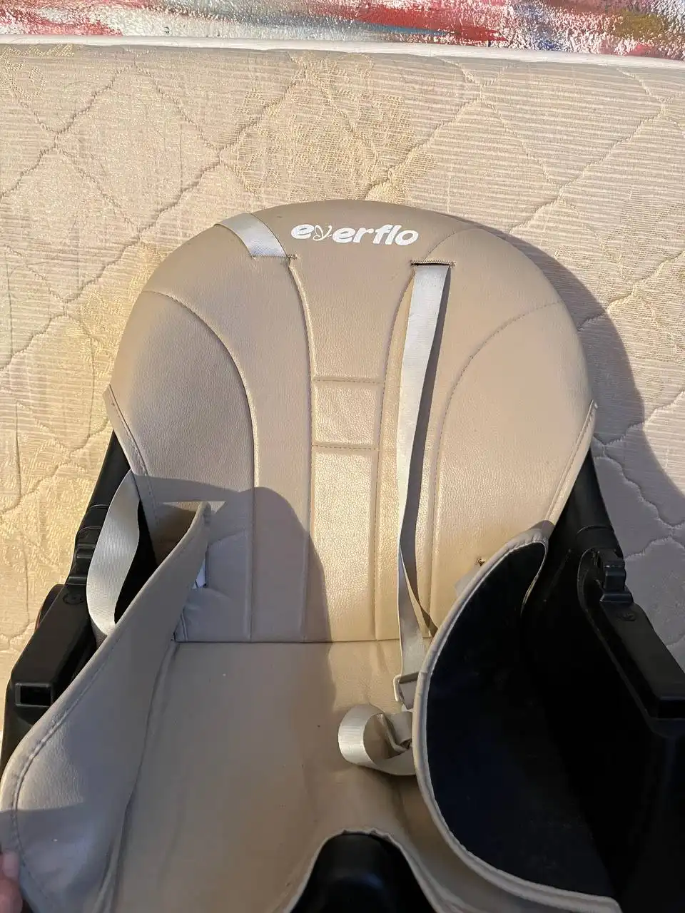 Продам стульчик для кормления 4 в 1 - Детская мебель (Товары для детей) в Сургут