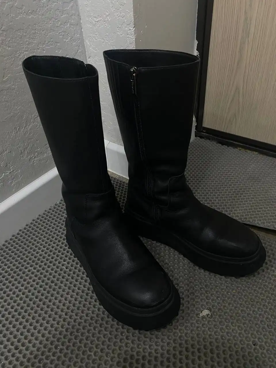 Женская зимняя обувь из натуральной кожи - Обувь (Одежда) в Сургут