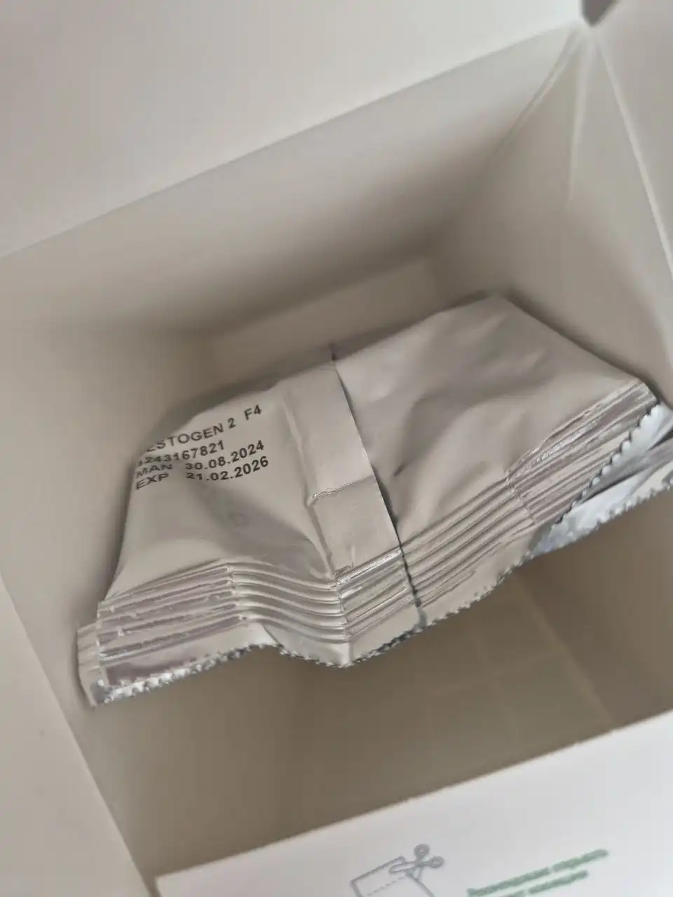 Детское питание Нестожен 1/2 пачки - Детское питание (Товары для детей) в Сургут