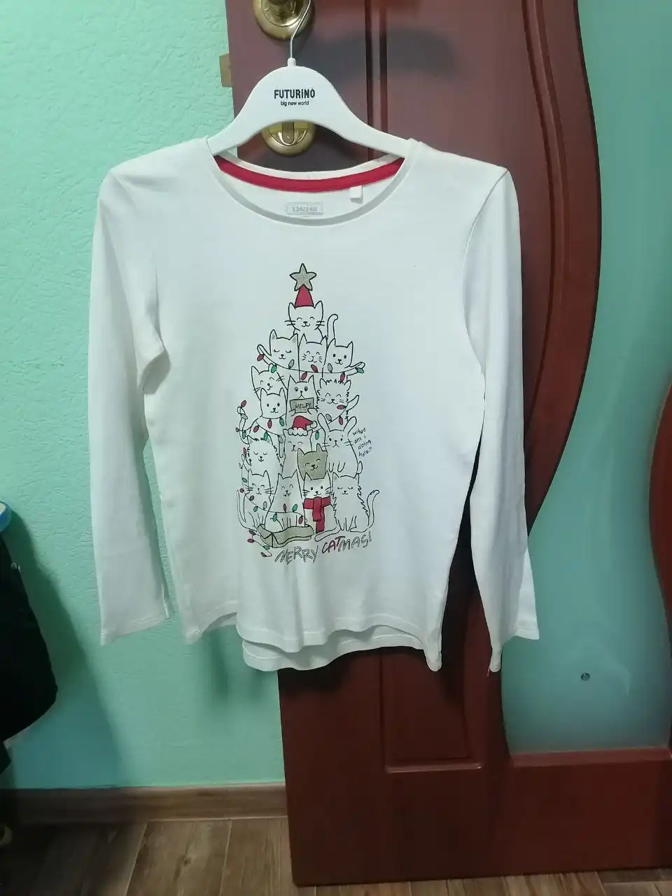 Продам вещи Бажова-Островского - Детские товары (Барахолка) в Сургут