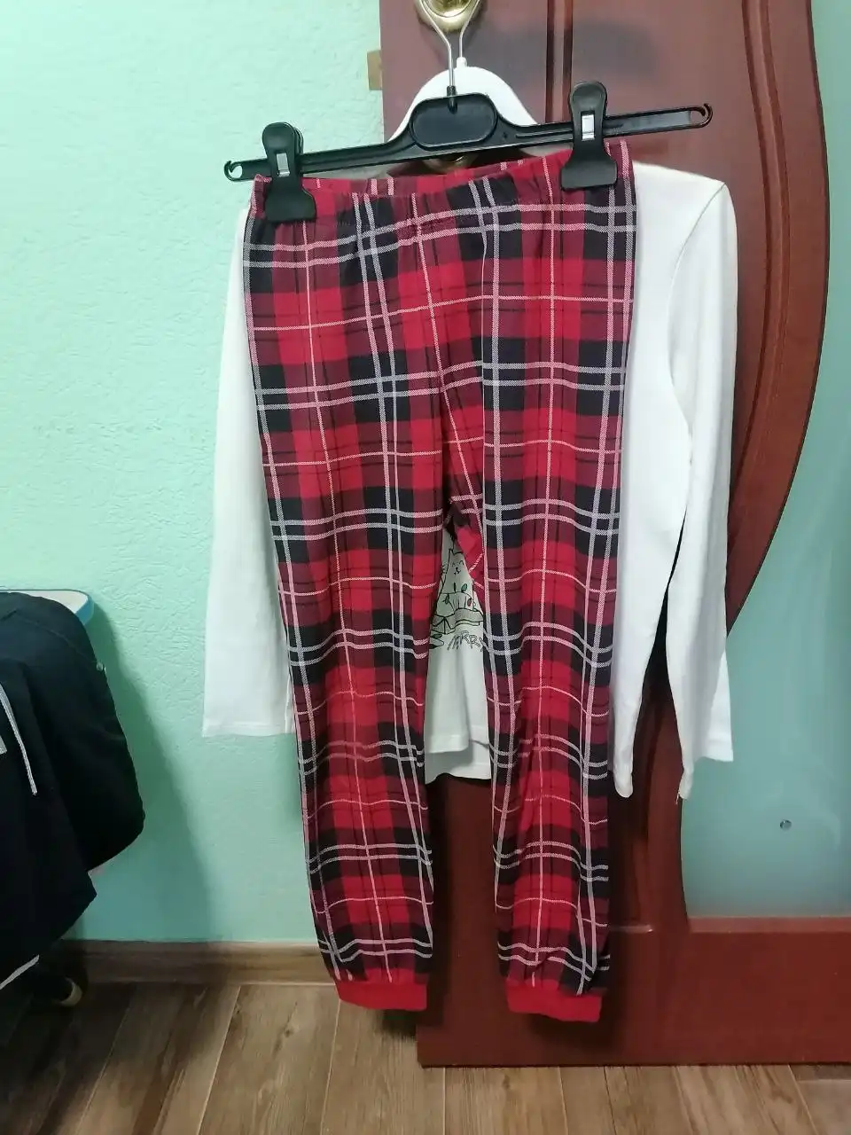 Продам вещи Бажова-Островского - Детские товары (Барахолка) в Сургут