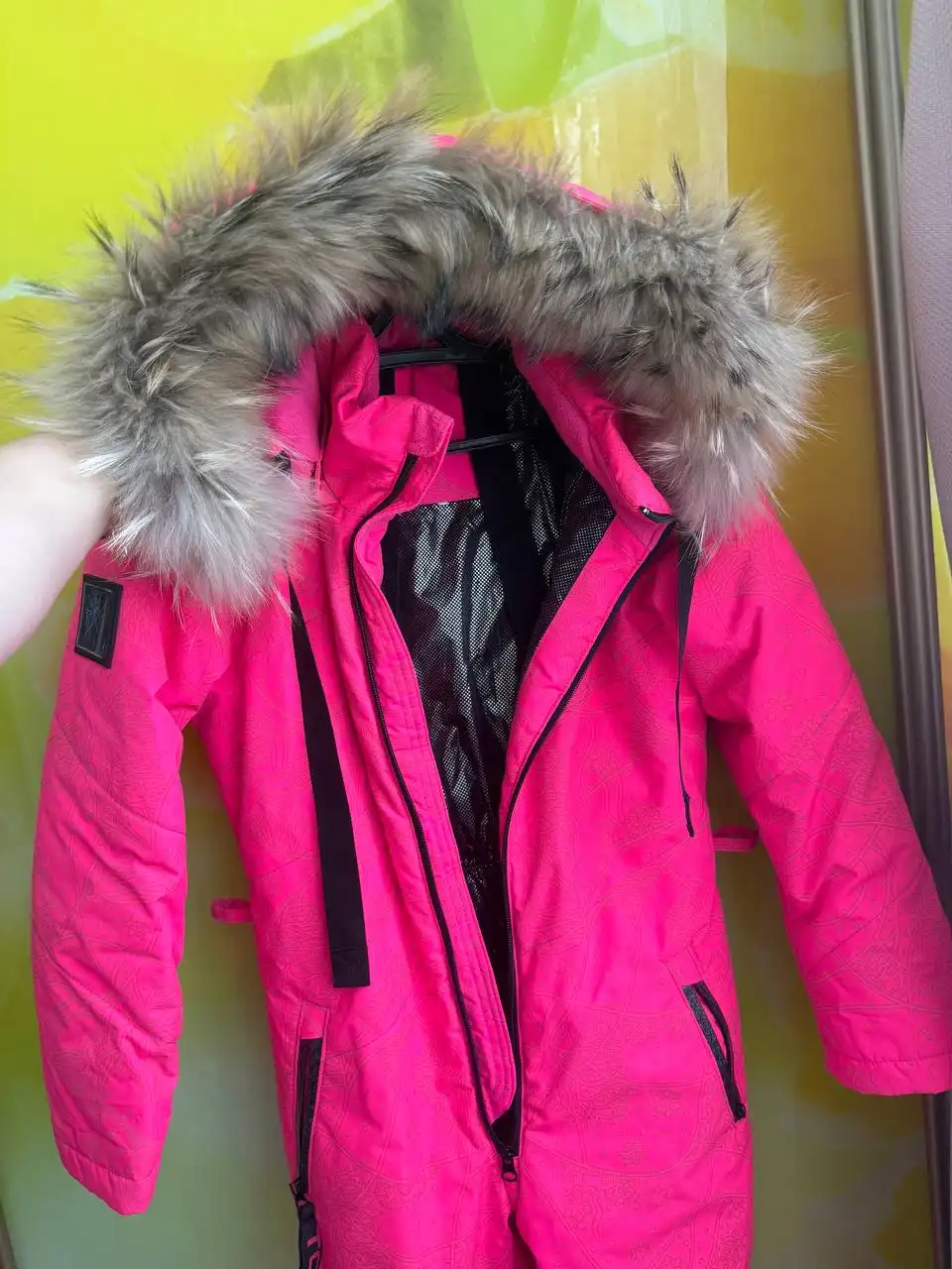 Продам зимний комбинезон для девочки Томас 128 - Одежда (Товары для детей) в Сургут