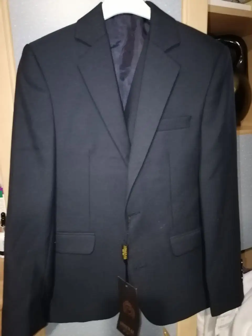 Костюм на мальчика новый 32 размер - Одежда для мальчиков (Товары для детей) в Сургут