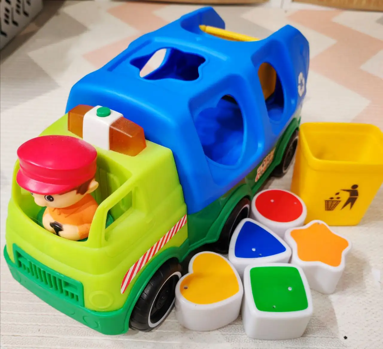 Качественные игрушки Djeco, Plan Toys, Tolo, Kiddieland и другие - Игрушки (Барахолка) в Сургут