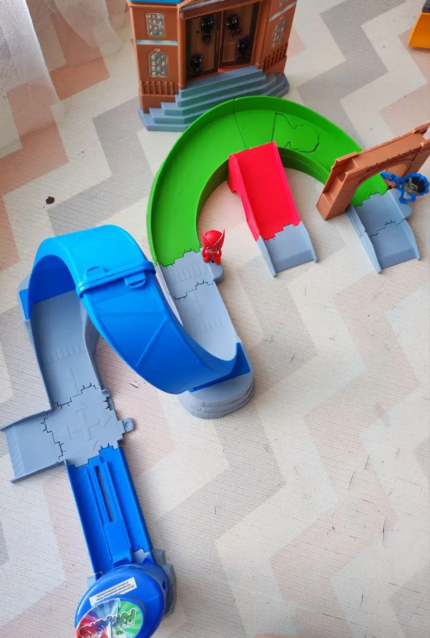 Герои в масках трасса - Детские товары (Барахолка) в Сургут