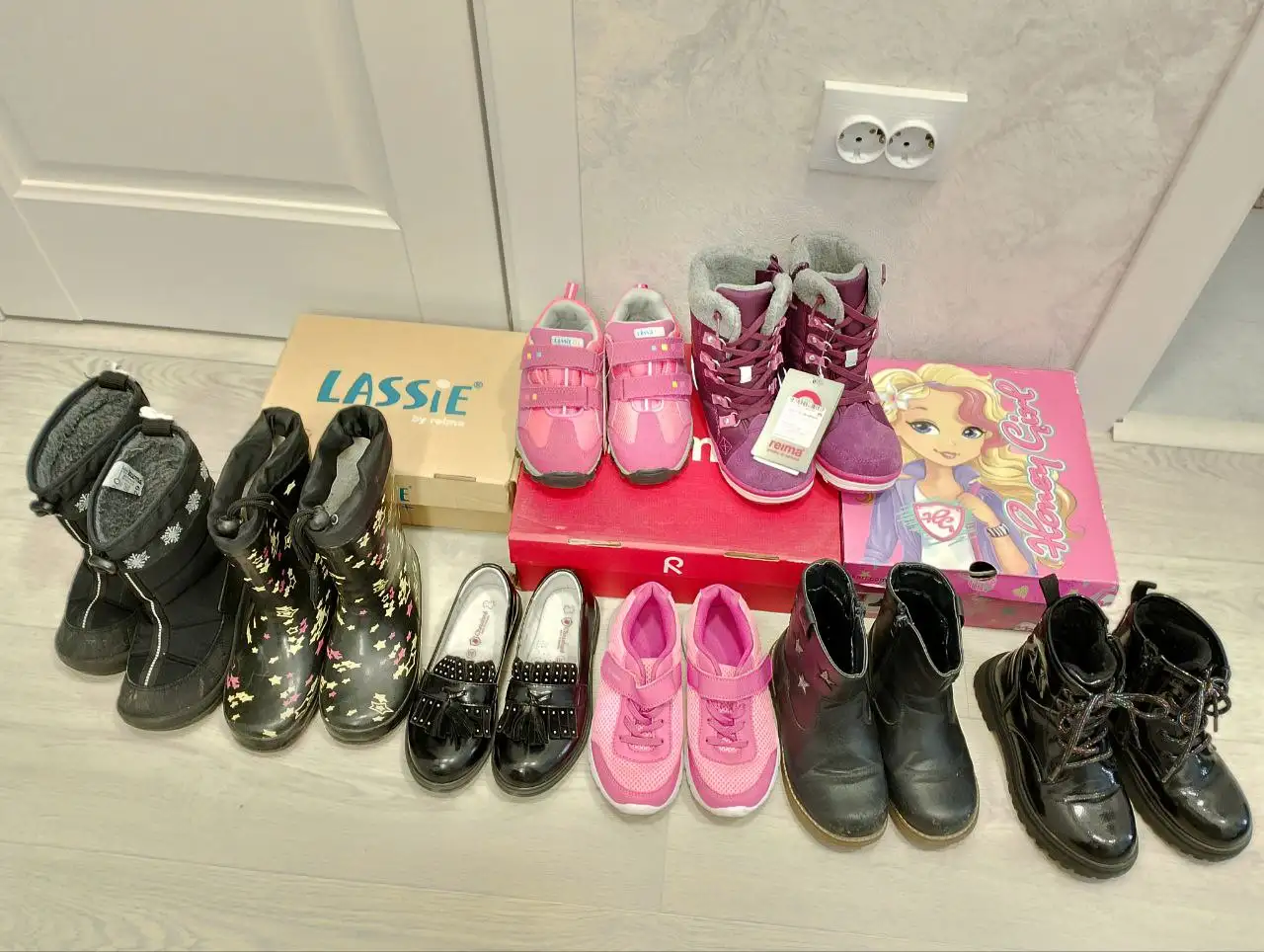 Продам детскую обувь для девочек - Обувь (Товары для детей) в Сургут