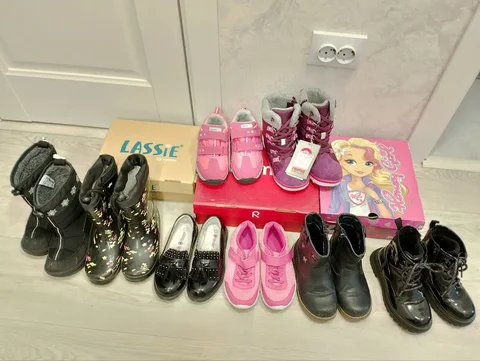 Продам детскую обувь для девочек - Обувь в Сургут