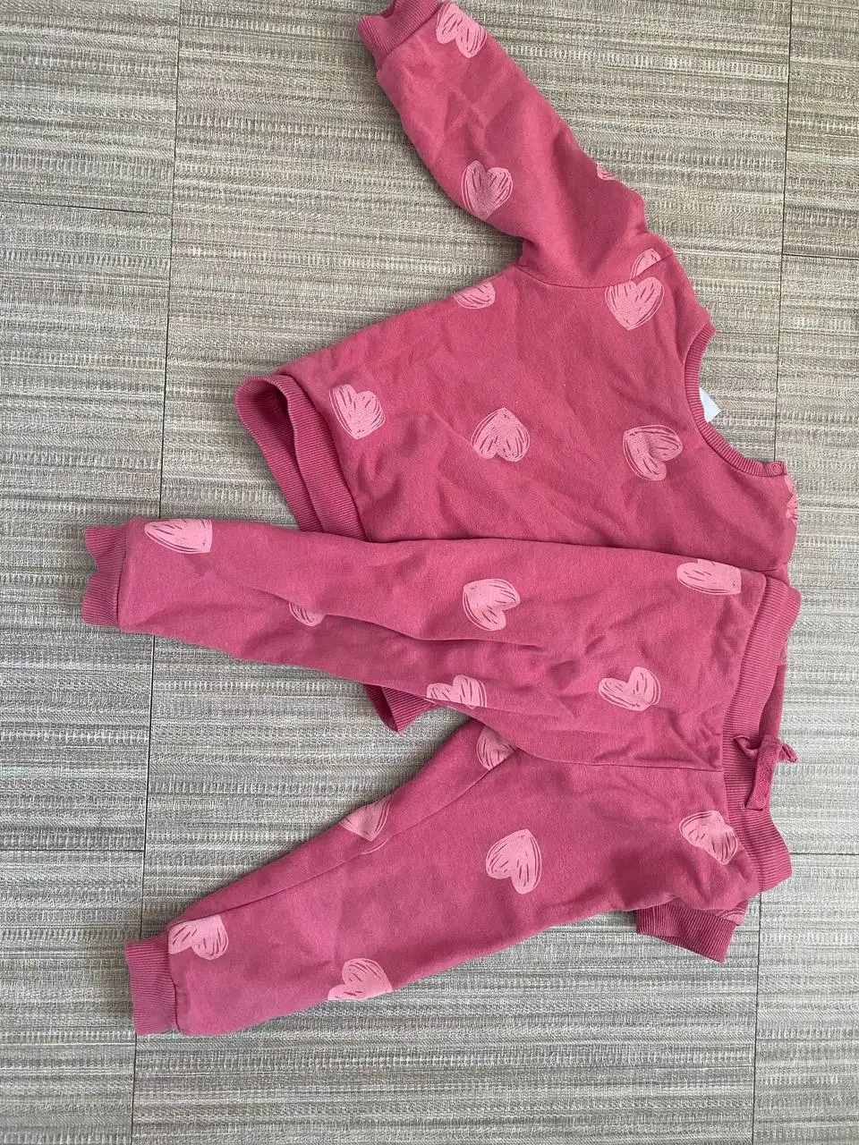 Детская одежда: демисезонный комплект, костюмы, свитшоты, свитер - Одежда (Товары для детей) в Сургут