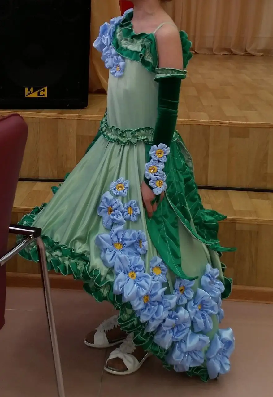 Платье детское р128 - Одежда детская (Барахолка) в Сургут