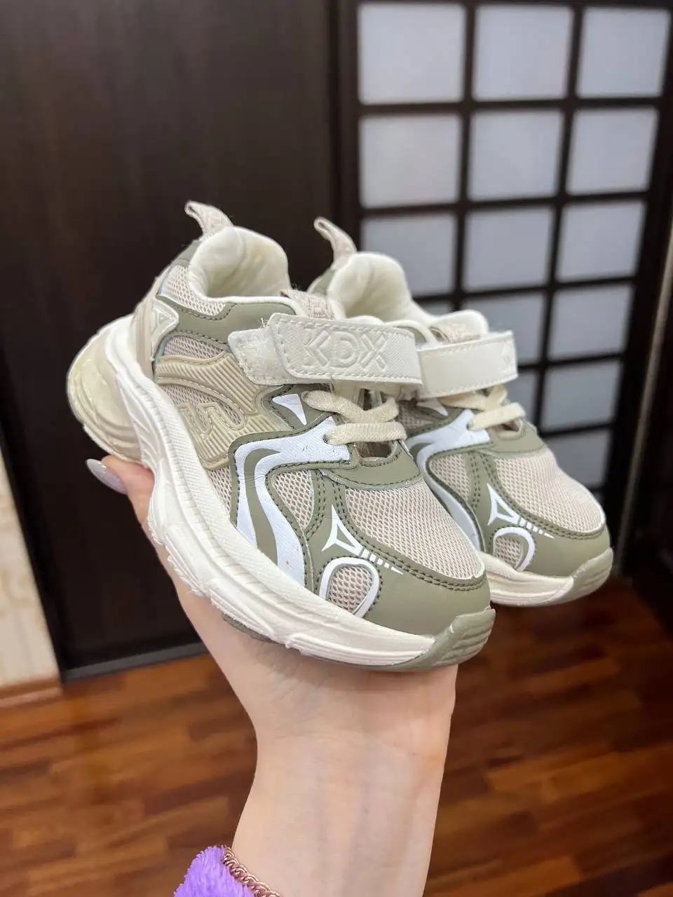 Кроссовки/кеды и сандалии 26 размер - Барахолка в Сургут