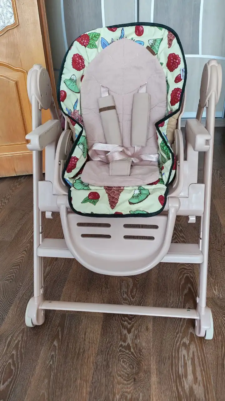 Продам стульчик для кормления Heppy Bebi - Стульчики для кормления (Товары для детей) в Сургут