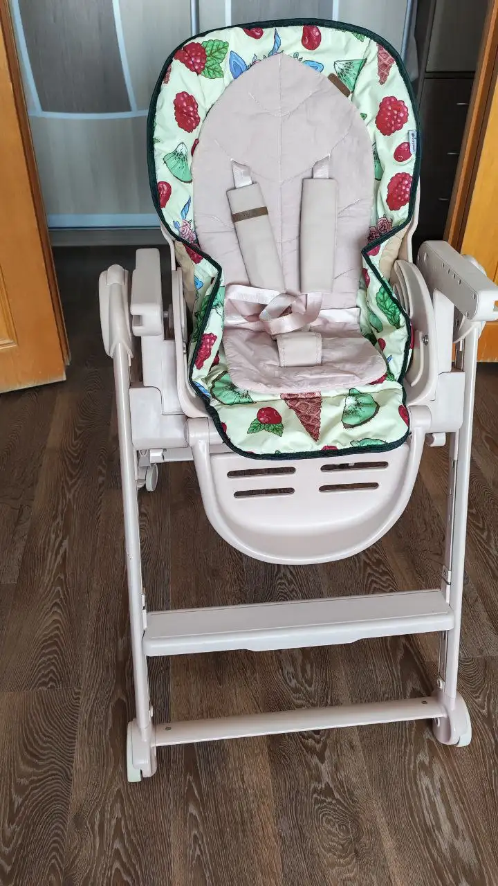 Продам стульчик для кормления Heppy Bebi - Стульчики для кормления (Товары для детей) в Сургут