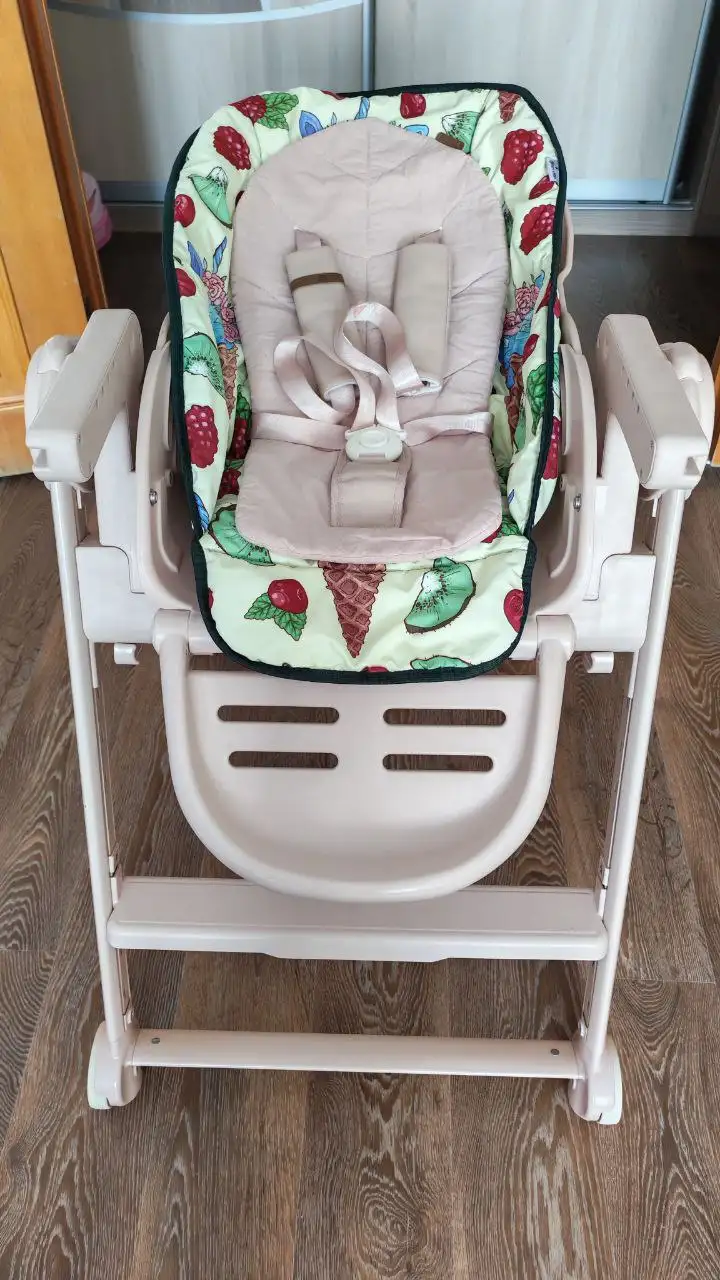 Продам стульчик для кормления Heppy Bebi - Стульчики для кормления (Товары для детей) в Сургут