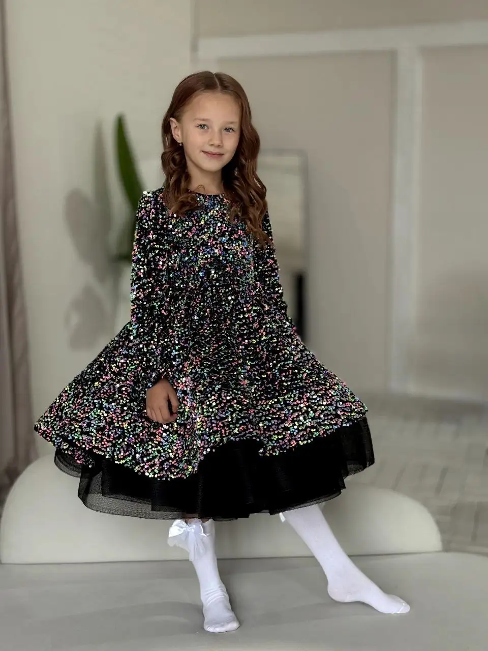 Шикарное платье из пайеток на бархате ручной работы для девочки - Детская одежда (Одежда) в Сургут