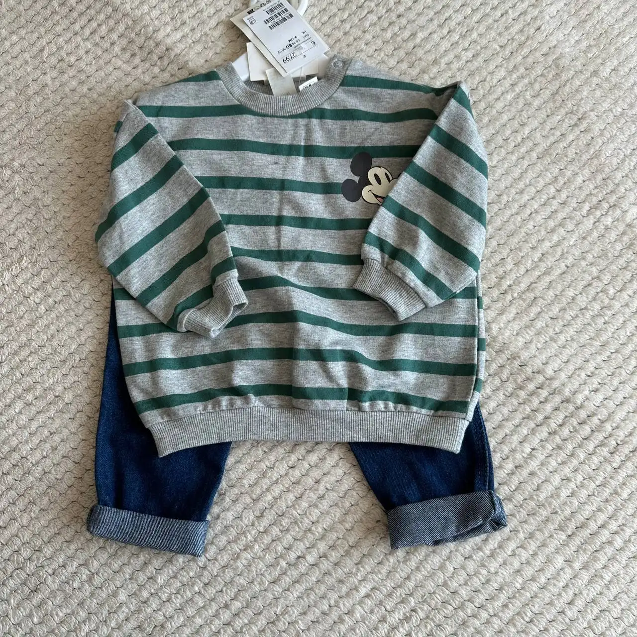 Продажа новых детских костюмов размер 80 - Одежда (Товары для детей) в Сургут