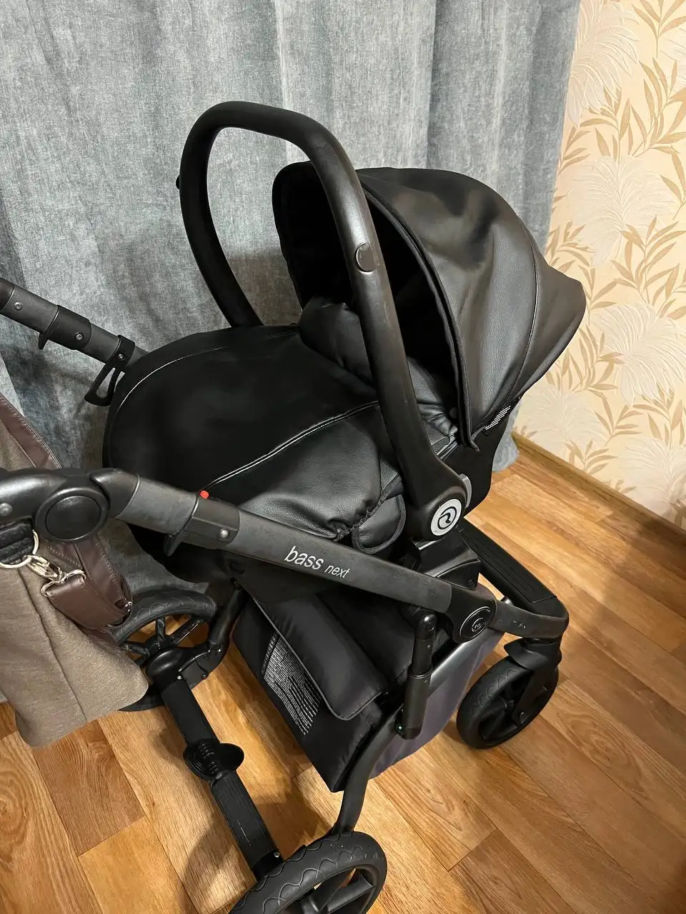 Продам коляску Roan Bass next 3 в 1 - Детские коляски (Товары для детей) в Сургут