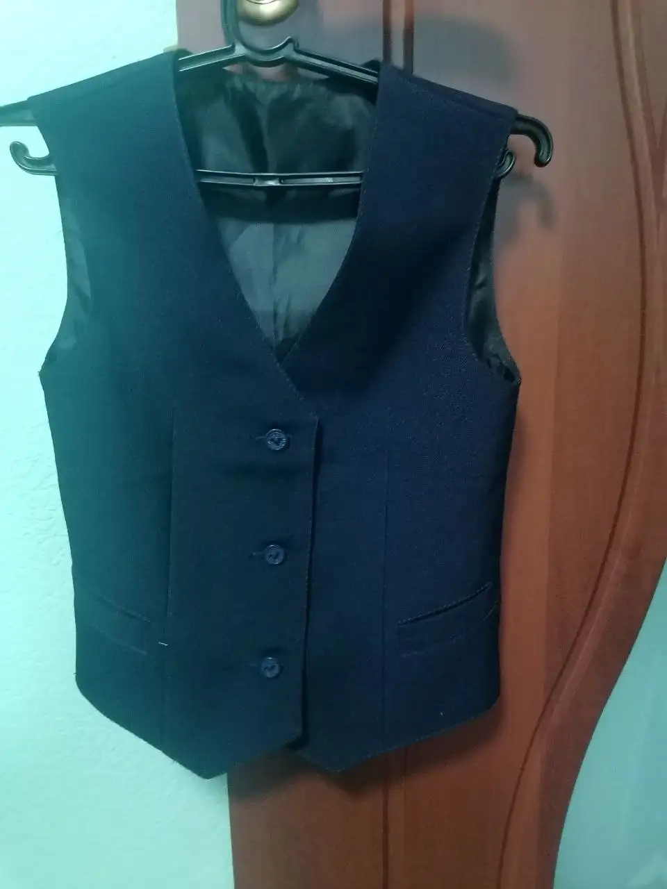 Продам жилетку - Барахолка в Сургут