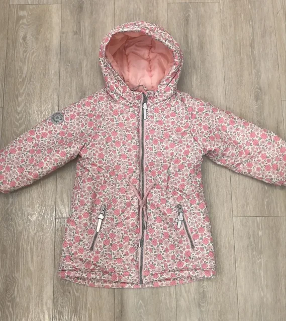 Демисезонная курточка Р98-104 с подарками - Головные уборы в Сургут