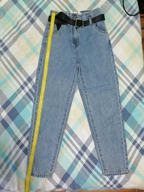 Продам джинсы на девочку - Игрушки в Сургут