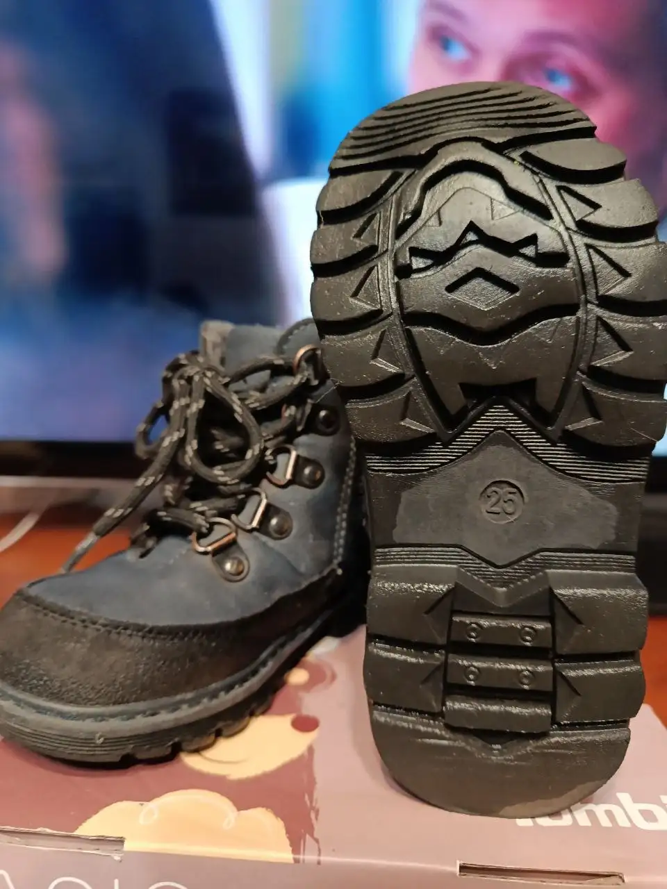 Продам ботинки демисезонные на мальчика 25 размер - Обувь (Барахолка) в Сургут