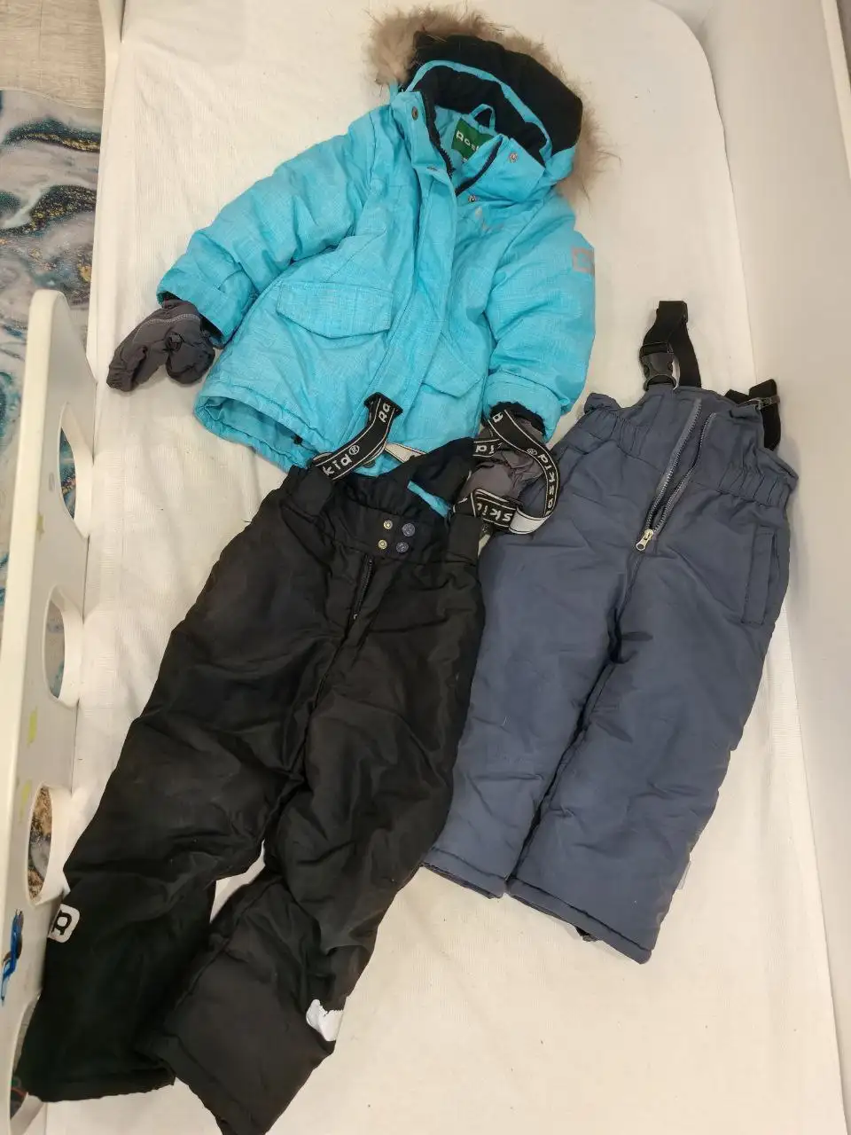 Детские зимние комплекты размер 98 с аксессуарами - Одежда (Товары для детей) в Сургут